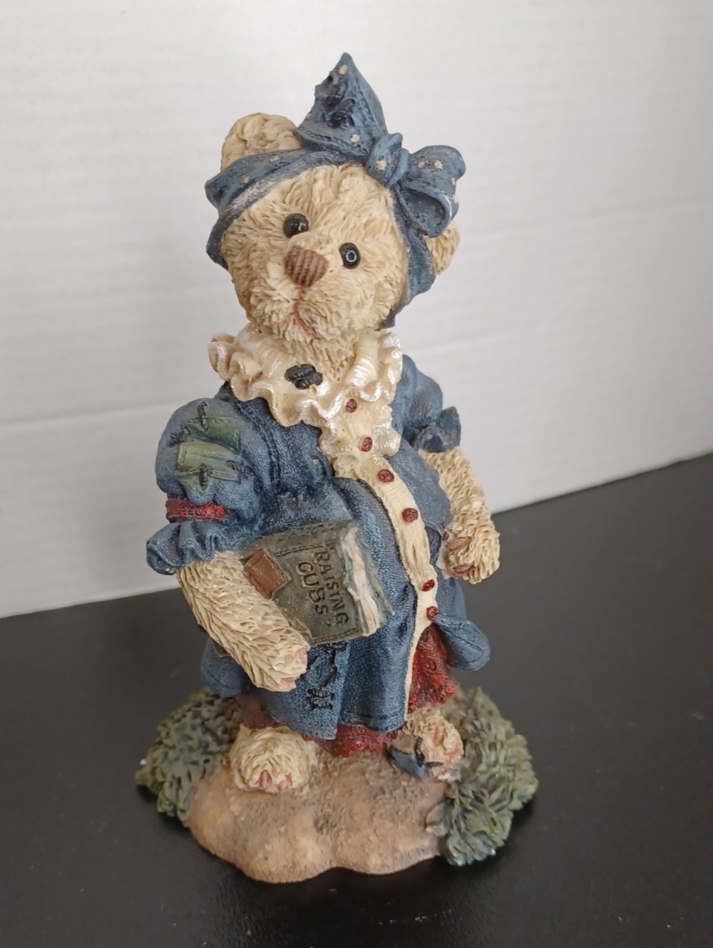 Boyds Beat Collection Momma McBear Blue-Clothed Teddy Figurine Home Accent 1996